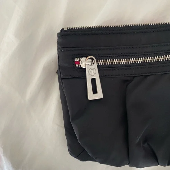 Lululemon Travel Crossbody Fanny Pack - Picture 10 of 11